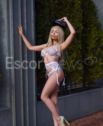 Photo escort girl Lena: the best escort service