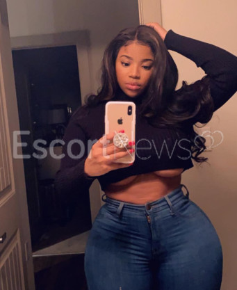 Photo escort girl Latoya Bennet: the best escort service