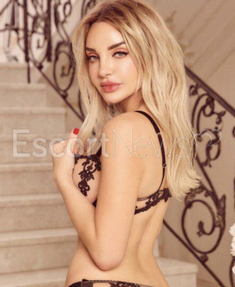 Photo escort girl Emma: the best escort service