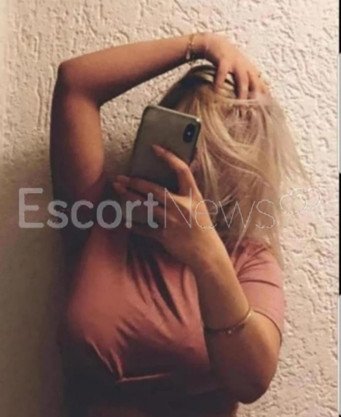 Photo escort girl Carla: the best escort service