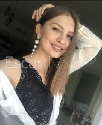 Photo escort girl Miroslava: the best escort service