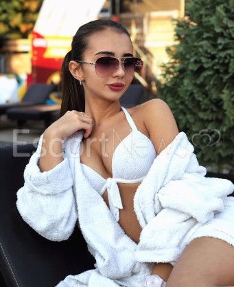 Photo escort girl Alina: the best escort service