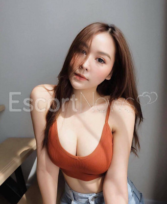 Photo escort girl Jeslin: the best escort service