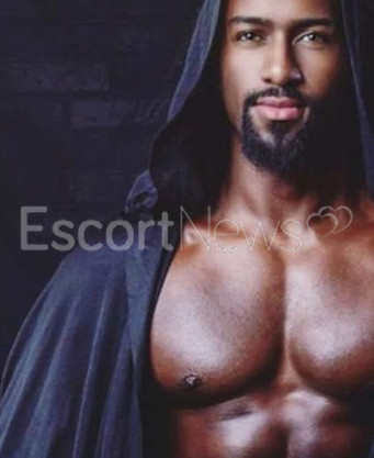 Photo escort girl Darius Jackson: the best escort service