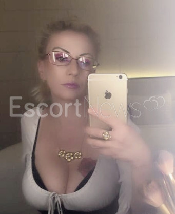 Photo escort girl Eve: the best escort service