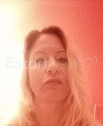 Photo escort girl Cassieroyal : the best escort service