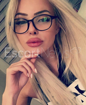 Photo escort girl Zoe: the best escort service