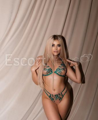 Photo escort girl Alyona: the best escort service