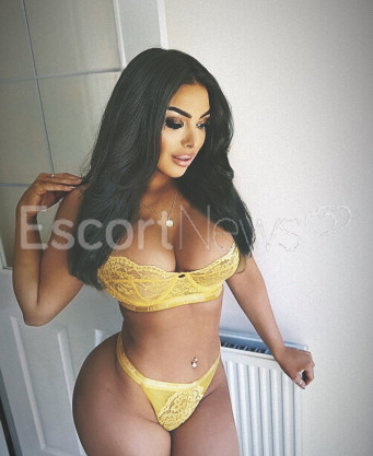 Photo escort girl Karla: the best escort service