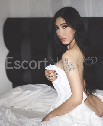 Photo escort girl Caroline : the best escort service