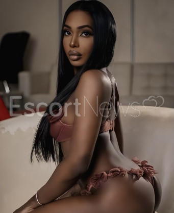 Photo escort girl Amina Dior: the best escort service