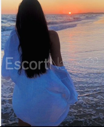 Photo escort girl Carina: the best escort service