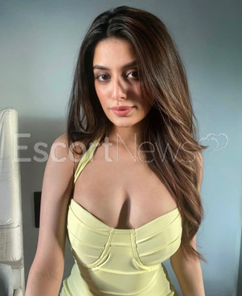 Photo escort girl Maha: the best escort service