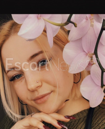 Photo escort girl Emma: the best escort service