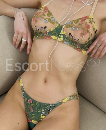 Photo escort girl MALIKA: the best escort service