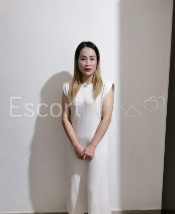 Photo escort girl Liuyan: the best escort service