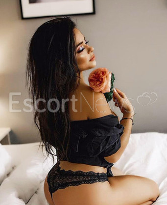 Photo escort girl Jolyne: the best escort service