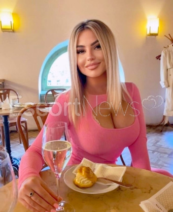 Photo escort girl Viktoria : the best escort service