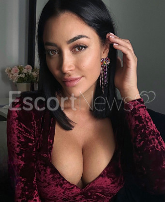 Photo escort girl Ariana: the best escort service