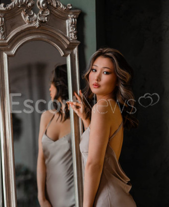 Photo escort girl Ayni: the best escort service