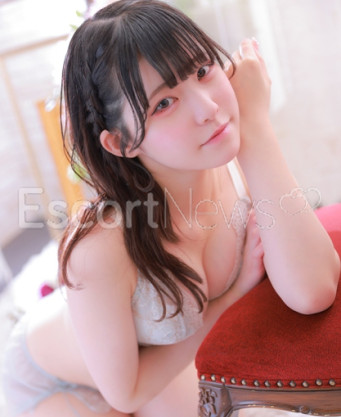 Photo escort girl Momona: the best escort service