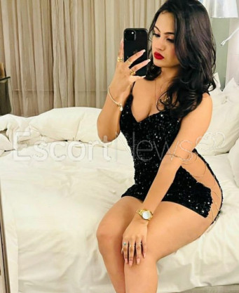 Photo escort girl Mena Jan: the best escort service