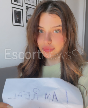 Photo escort girl Mia: the best escort service