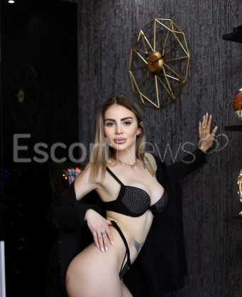 Photo escort girl Lena YA: the best escort service