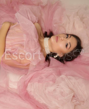 Photo escort girl Frida: the best escort service