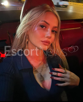 Photo escort girl Nilay: the best escort service