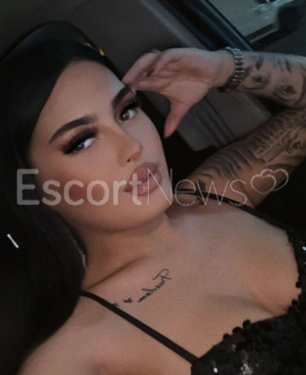 Photo escort girl Nicola: the best escort service