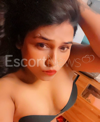 Photo escort girl Varsha: the best escort service