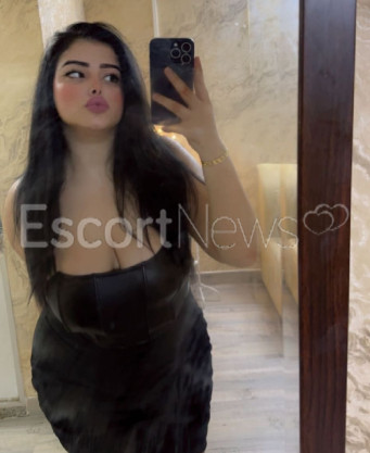 Photo escort girl Samira: the best escort service