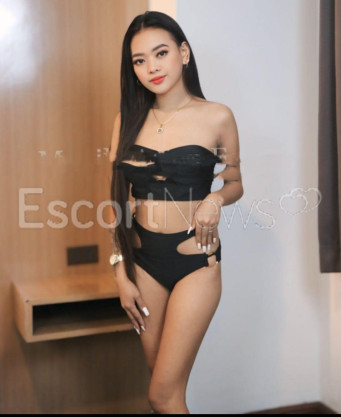 Photo escort girl zyiara: the best escort service