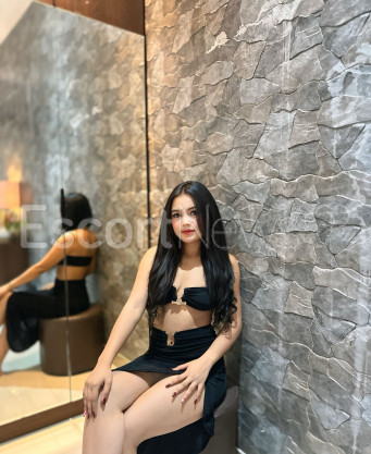 Photo escort girl Nabila : the best escort service