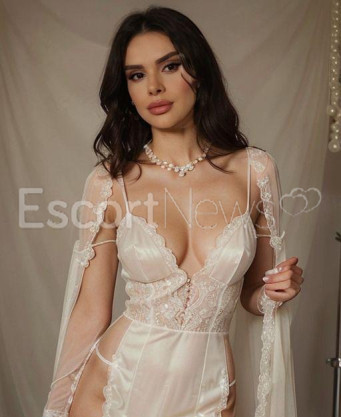 Photo escort girl CANSU ALARA: the best escort service