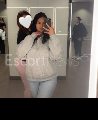 Photo escort girl Ibtissam: the best escort service