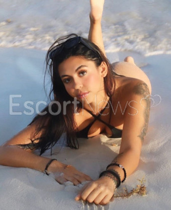 Photo escort girl Zaina: the best escort service