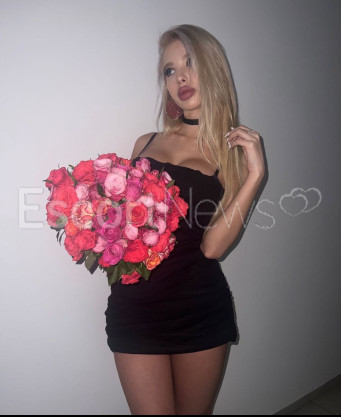 Photo escort girl Arya: the best escort service