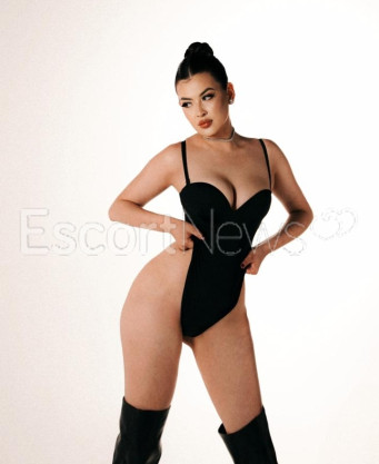 Photo escort girl Zarina: the best escort service