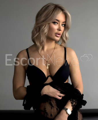 Photo escort girl Alina: the best escort service