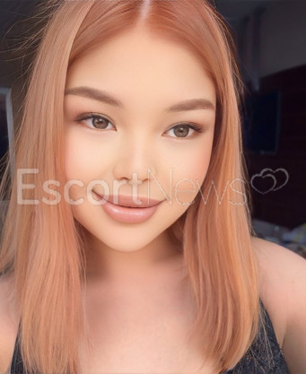 Photo escort girl LOLA CDN: the best escort service