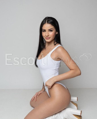 Photo escort girl LUNA VIP: the best escort service