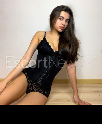 Photo escort girl Elsa: the best escort service