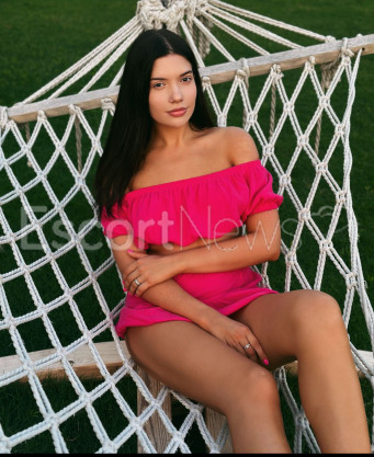 Photo escort girl Alya AZ: the best escort service