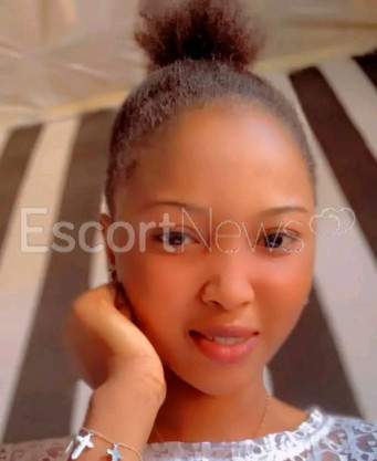 Photo escort girl Roseline: the best escort service