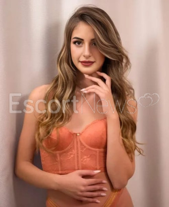 Photo escort girl Lucy Vip: the best escort service