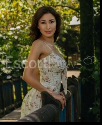 Photo escort girl Aleyna: the best escort service