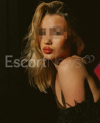 Photo escort girl Cassie: the best escort service