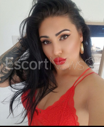 Photo escort girl Sexy Brunette: the best escort service